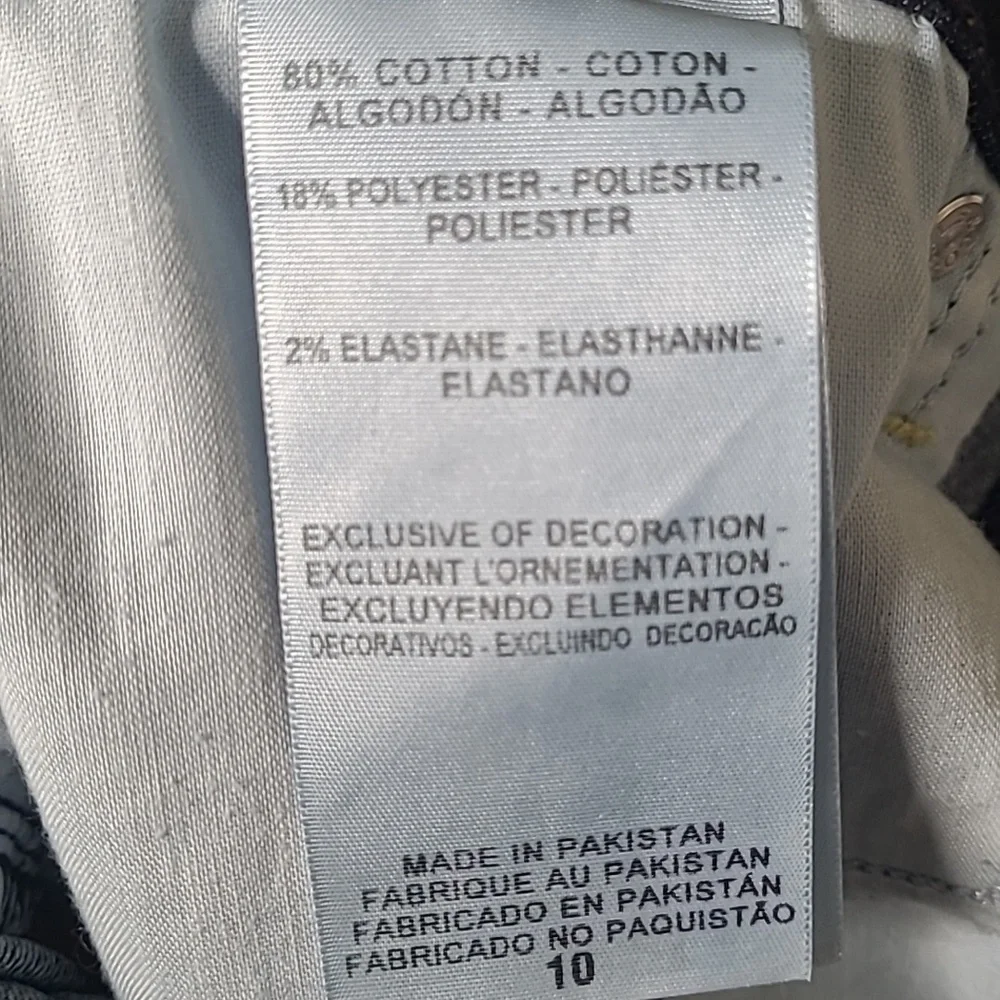 Signature by Levi Strauss new without